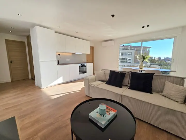 Appartement · Cannes · ★4,92 · 1 chambre · 1 lit · 1 salle de bain