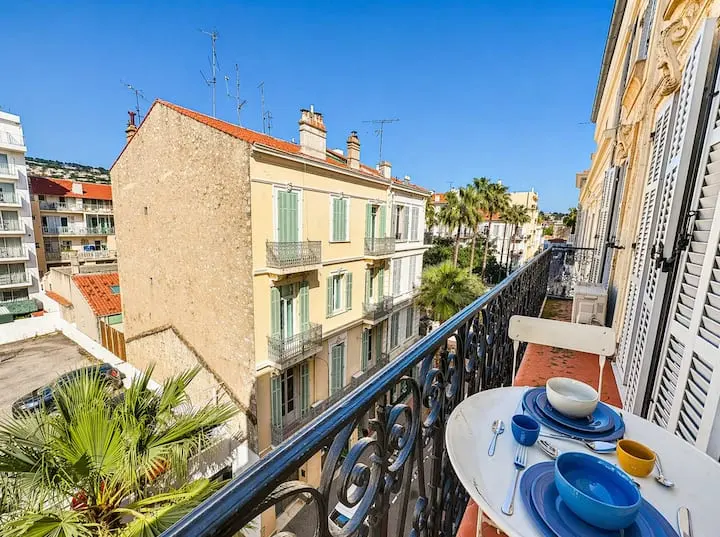 Appartement · Cannes · ★4,94 · 1 chambre · 2 lits · 1 salle de bain